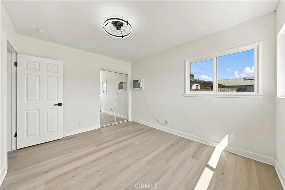 358 S Pampas Rialto, CA 92376