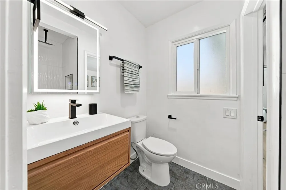 358 S Pampas Rialto, CA 92376