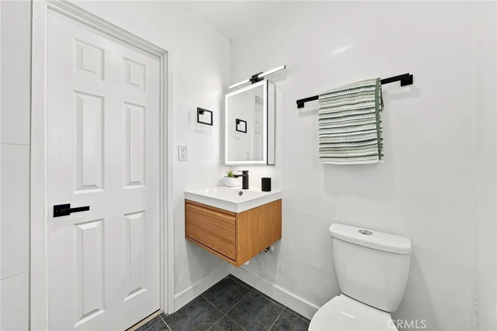 358 S Pampas Rialto, CA 92376