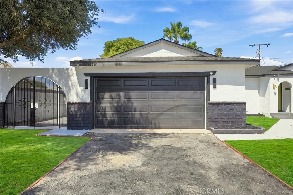 358 S Pampas Rialto, CA 92376