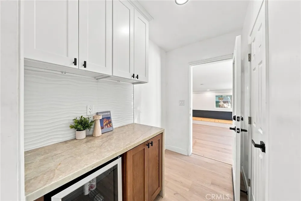 358 S Pampas Rialto, CA 92376