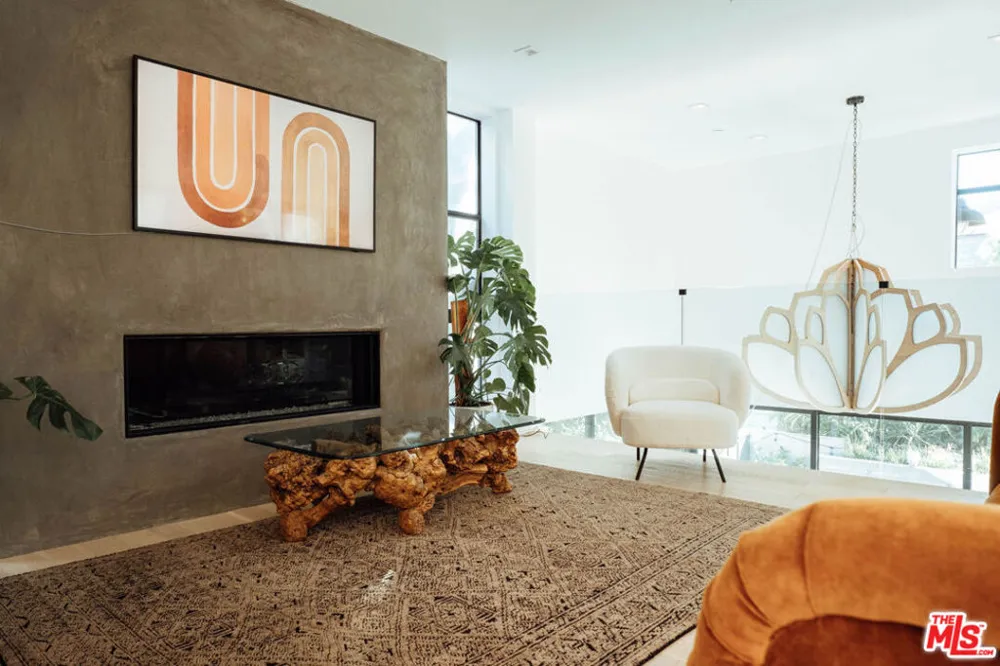 115 Park Place Venice, CA 90291