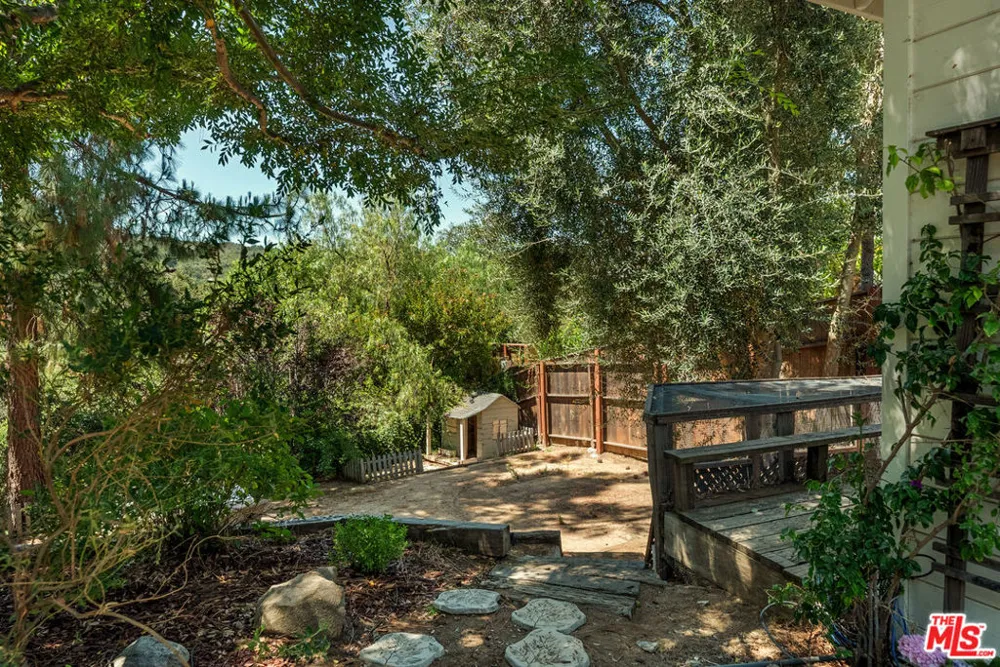 20930 Shady Lane Topanga, CA 90290