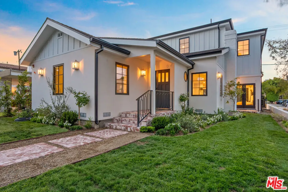 8671 Clifton Way Beverly Hills, CA 90211