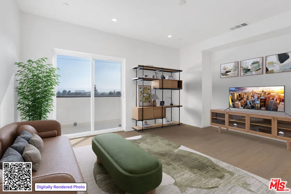 11222 W Lyon Lane #10 North Hollywood, CA 91606