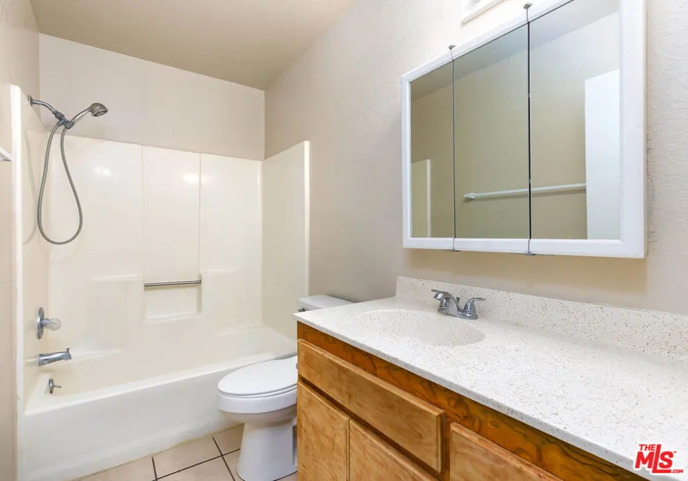 550 E Avenue H14 Lancaster, CA 93535