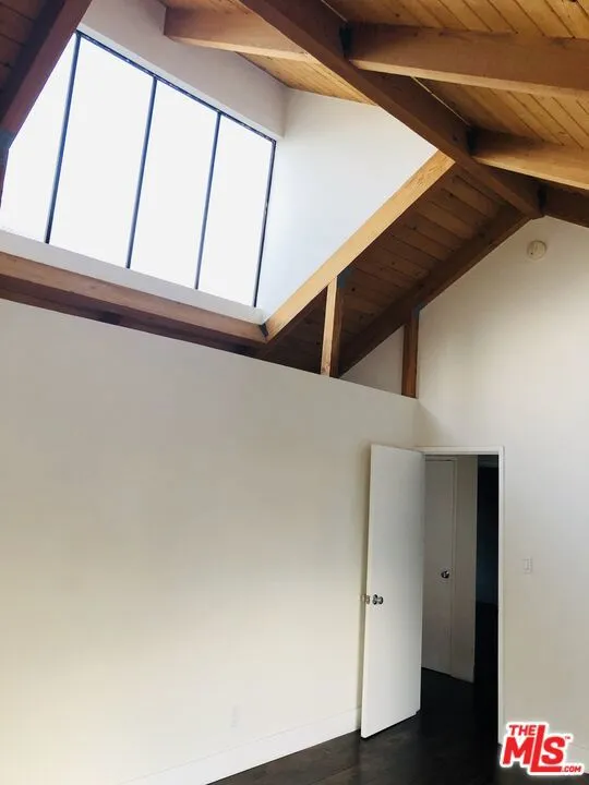 6207 BANNER AVENUE #1 Los Angeles, CA 90038