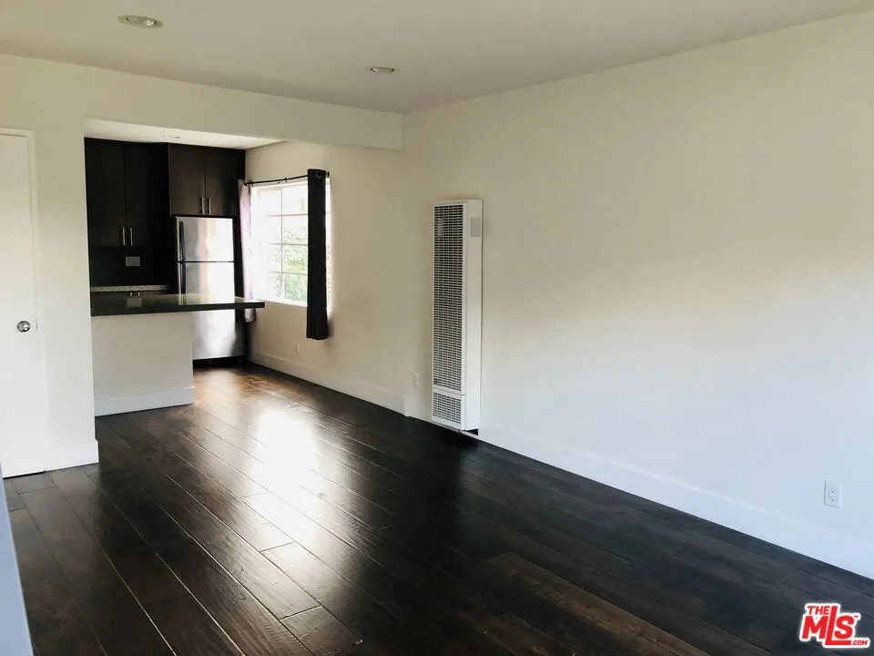 6207 BANNER AVENUE #1 Los Angeles, CA 90038