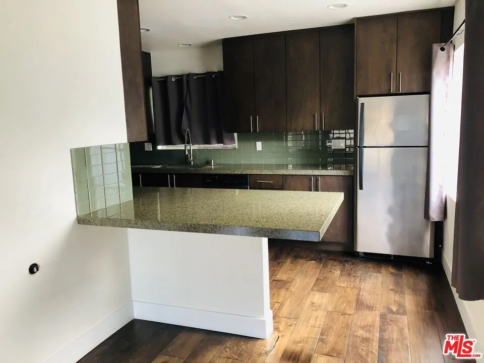 6207 BANNER AVENUE #1 Los Angeles, CA 90038