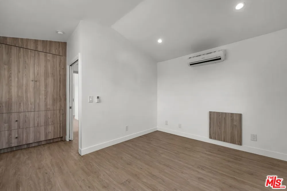 825 San Miguel Avenue Venice, CA 90291