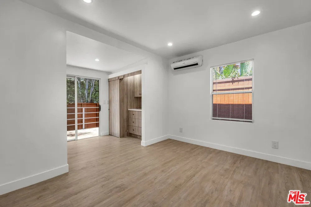 825 San Miguel Avenue Venice, CA 90291
