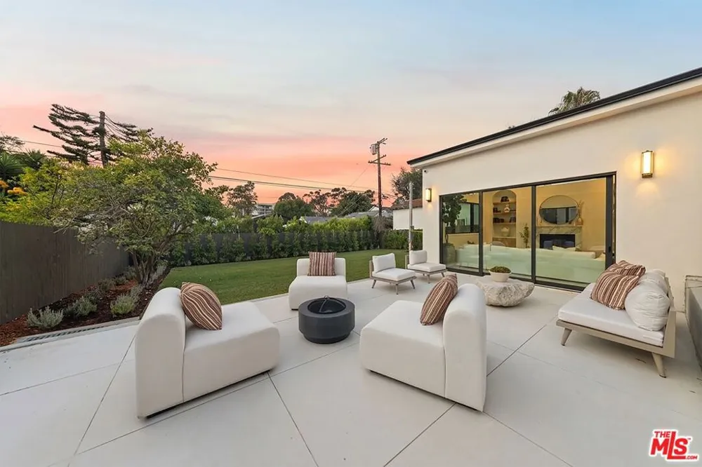 5969 W 75th Street Los Angeles, CA 90045