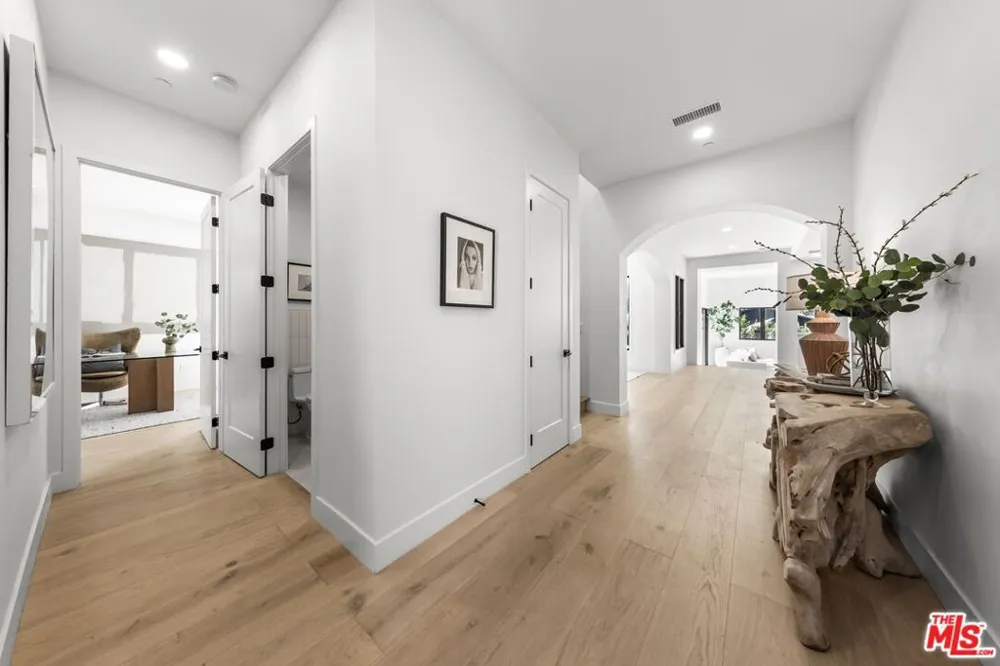 5969 W 75th Street Los Angeles, CA 90045