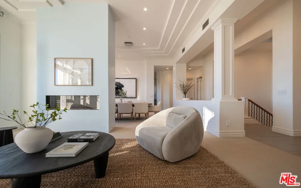 16658 Calle Brittany Pacific Palisades, CA 90272