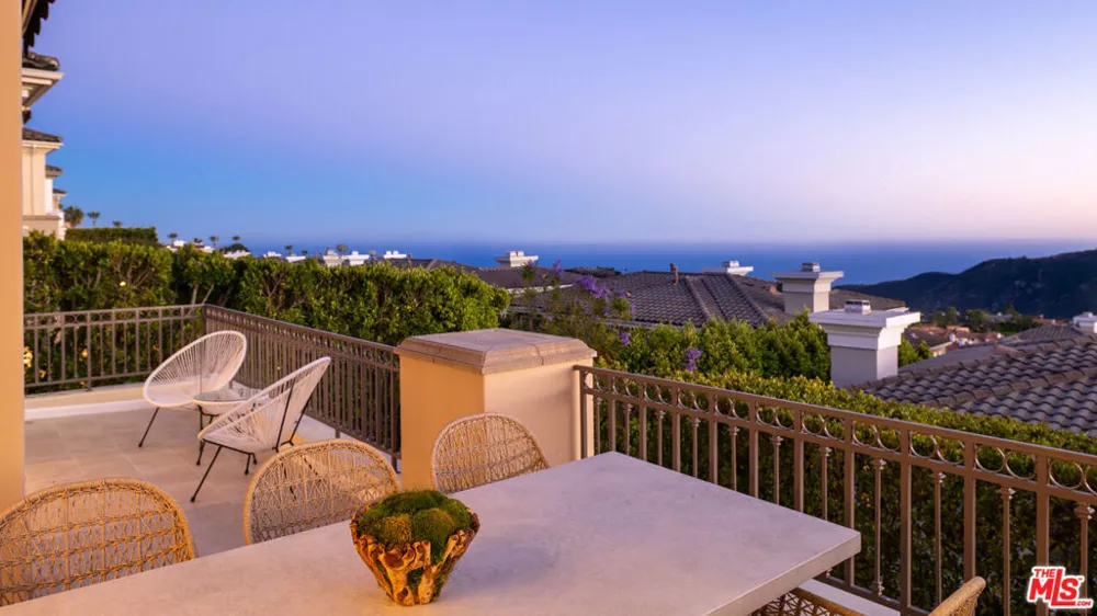 16658 Calle Brittany Pacific Palisades, CA 90272