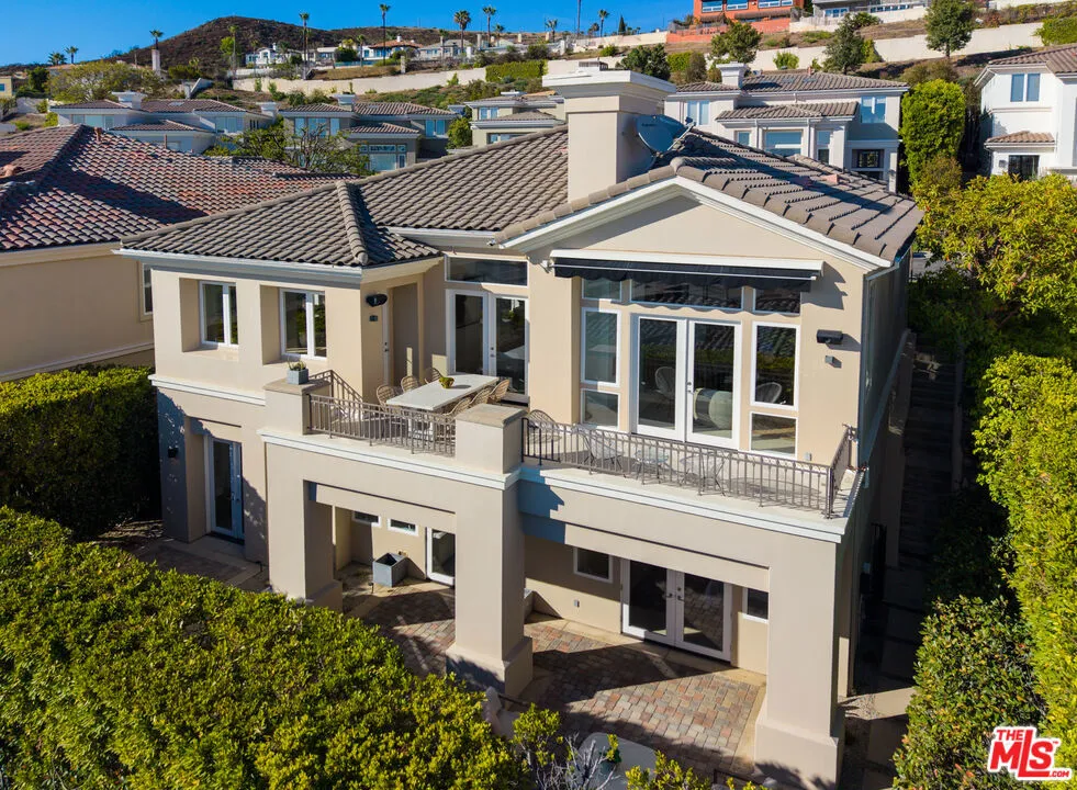 16658 Calle Brittany Pacific Palisades, CA 90272