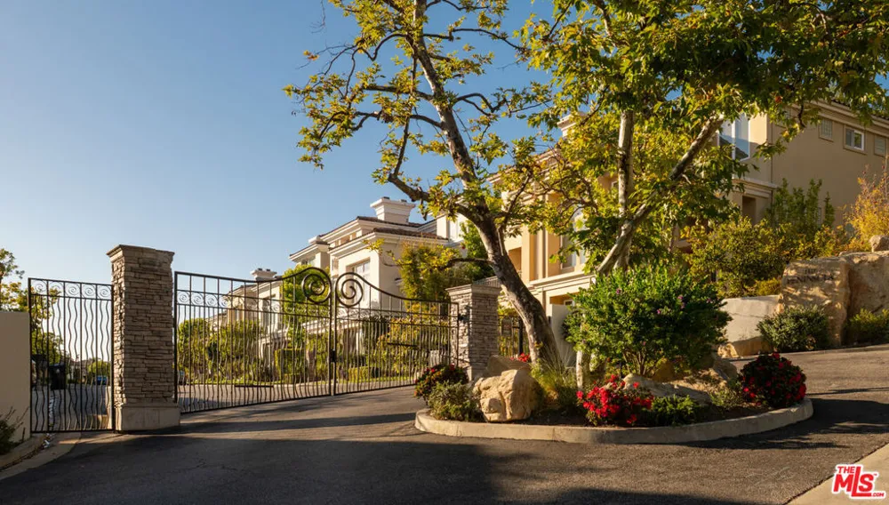 16658 Calle Brittany Pacific Palisades, CA 90272