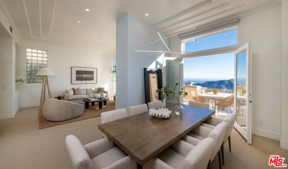 16658 Calle Brittany Pacific Palisades, CA 90272
