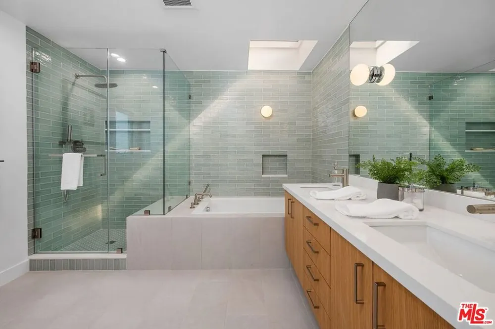 3831 Surfwood Road Malibu, CA 90265