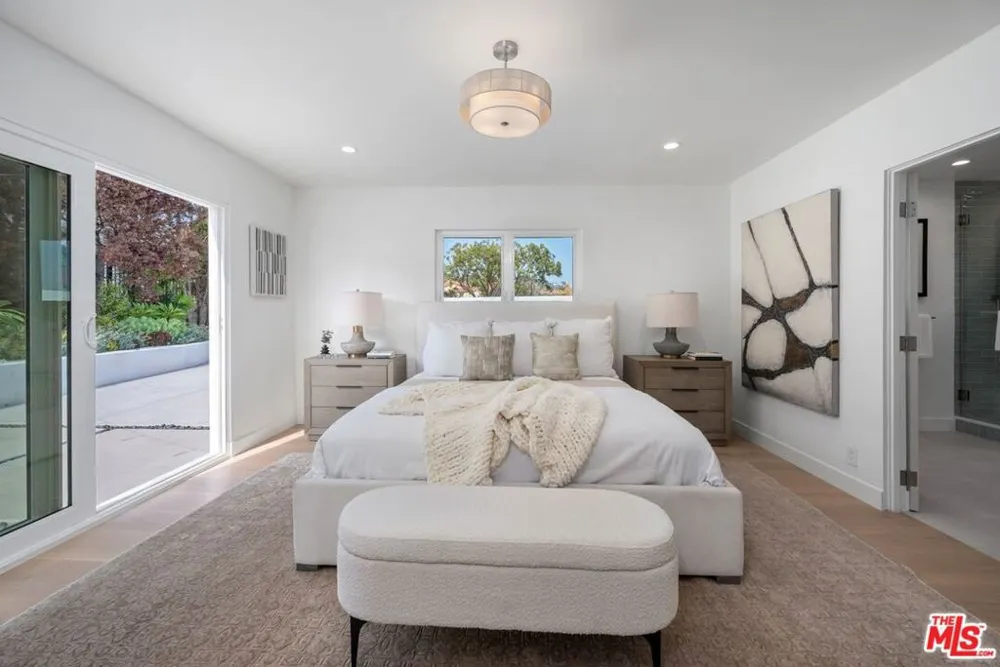 3831 Surfwood Road Malibu, CA 90265
