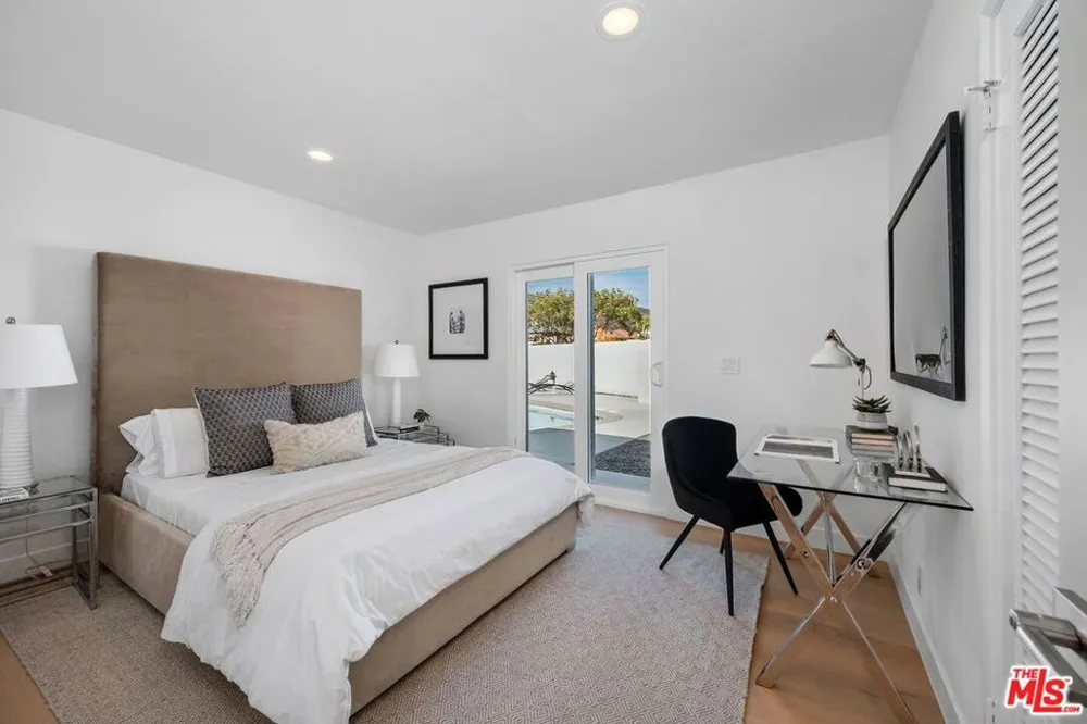 3831 Surfwood Road Malibu, CA 90265