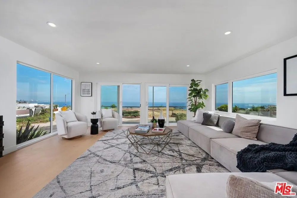 3831 Surfwood Road Malibu, CA 90265