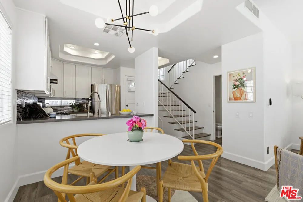 11110 Camarillo Street #122 North Hollywood, CA 91602