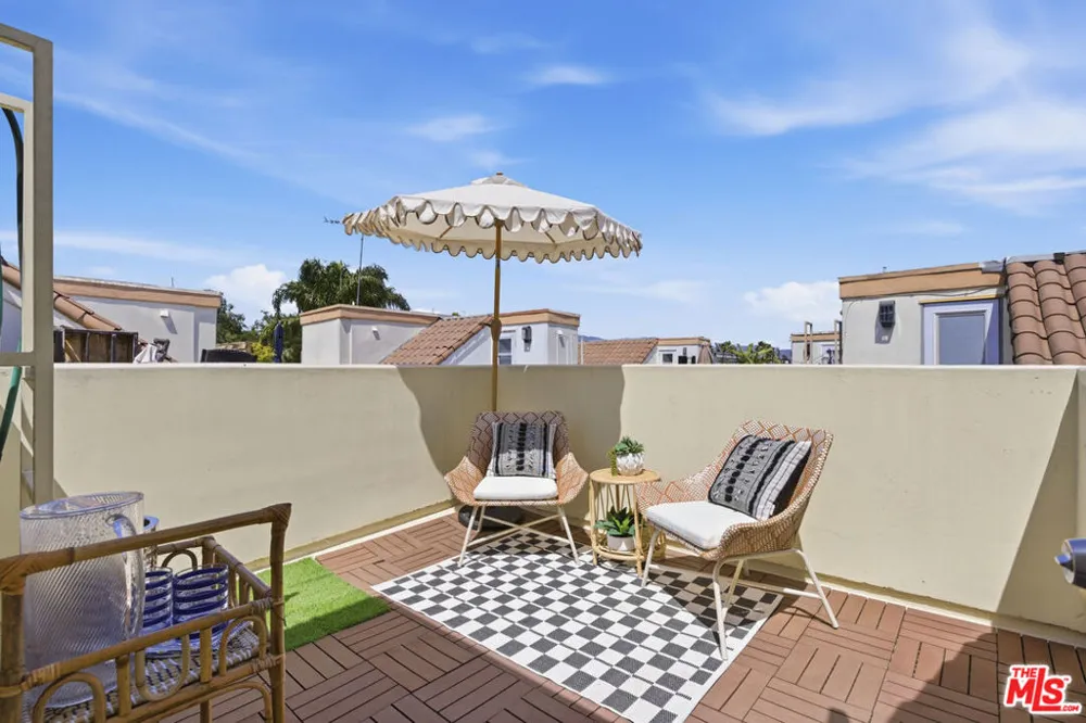 11110 Camarillo Street #122 North Hollywood, CA 91602
