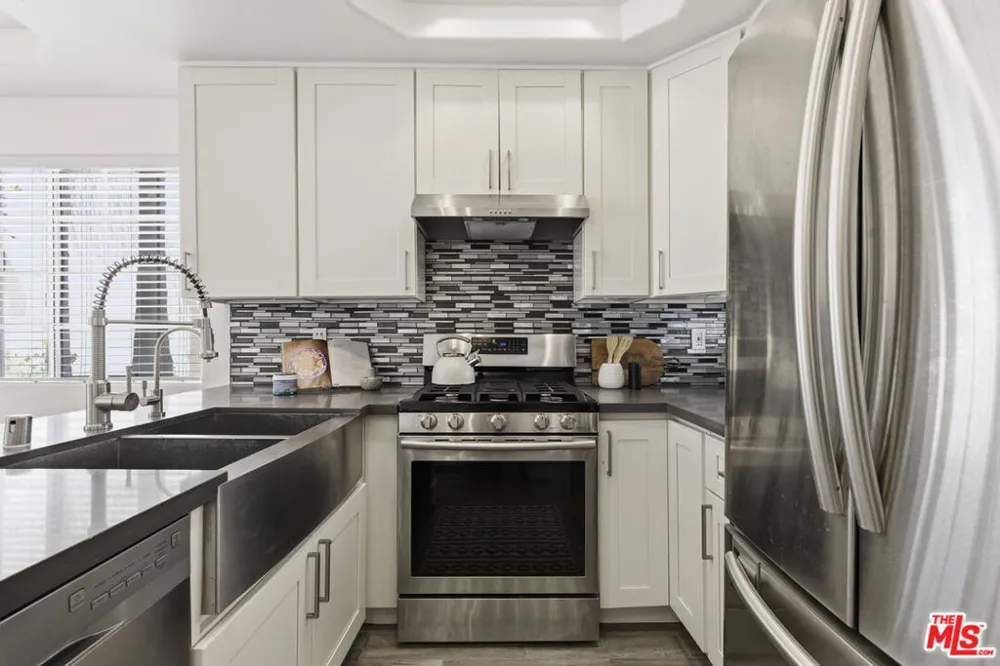 11110 Camarillo Street #122 North Hollywood, CA 91602