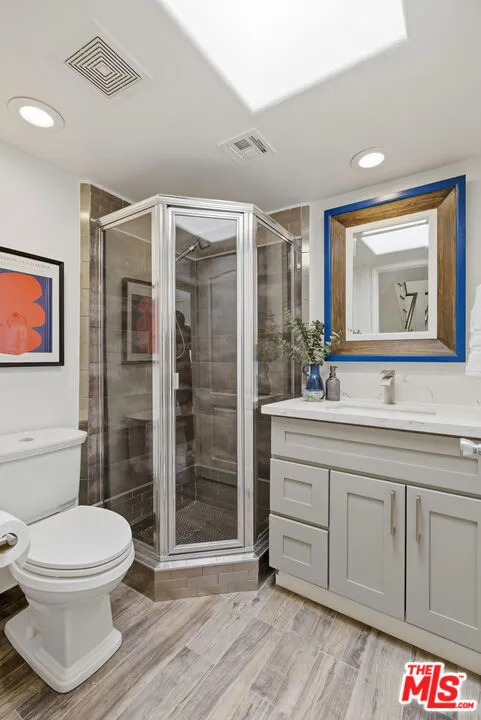 11110 Camarillo Street #122 North Hollywood, CA 91602