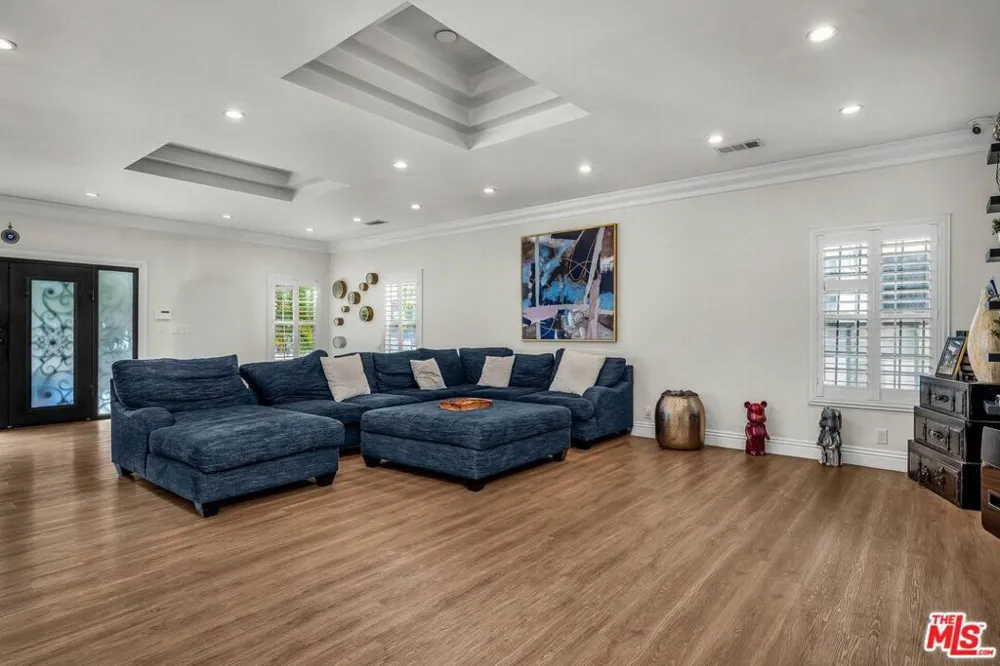 478 S Sherbourne Drive Los Angeles, CA 90048