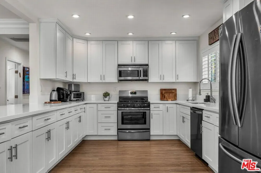478 S Sherbourne Drive Los Angeles, CA 90048