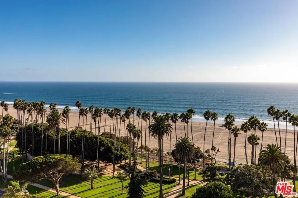 535 Ocean Avenue #11D Santa Monica, CA 90402