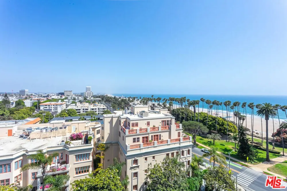 535 Ocean Avenue #11D Santa Monica, CA 90402