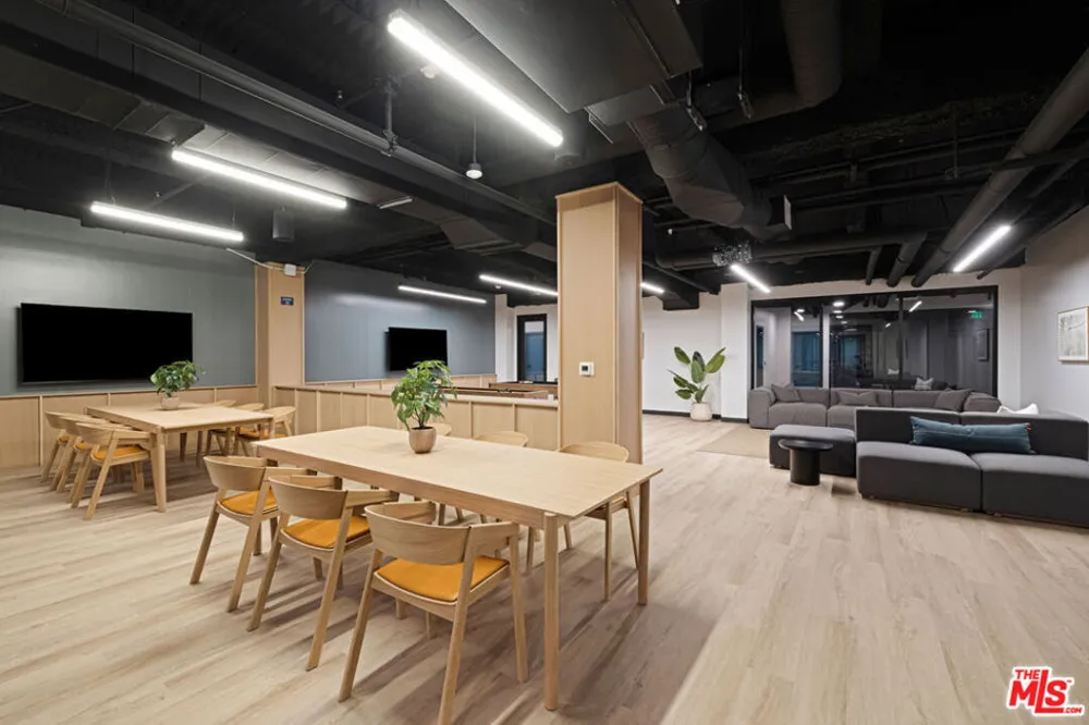 3325 S Wilshire blvd #310 Los Angeles, CA 90010