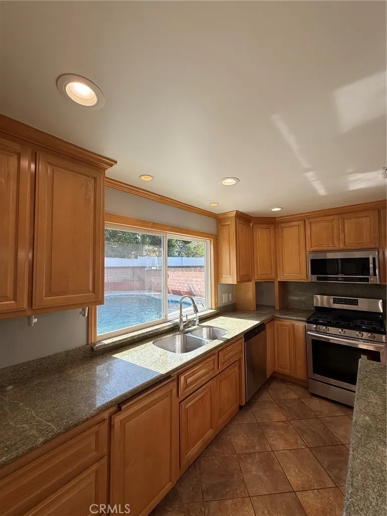 321 Mountain Avenue Monrovia, CA 91016