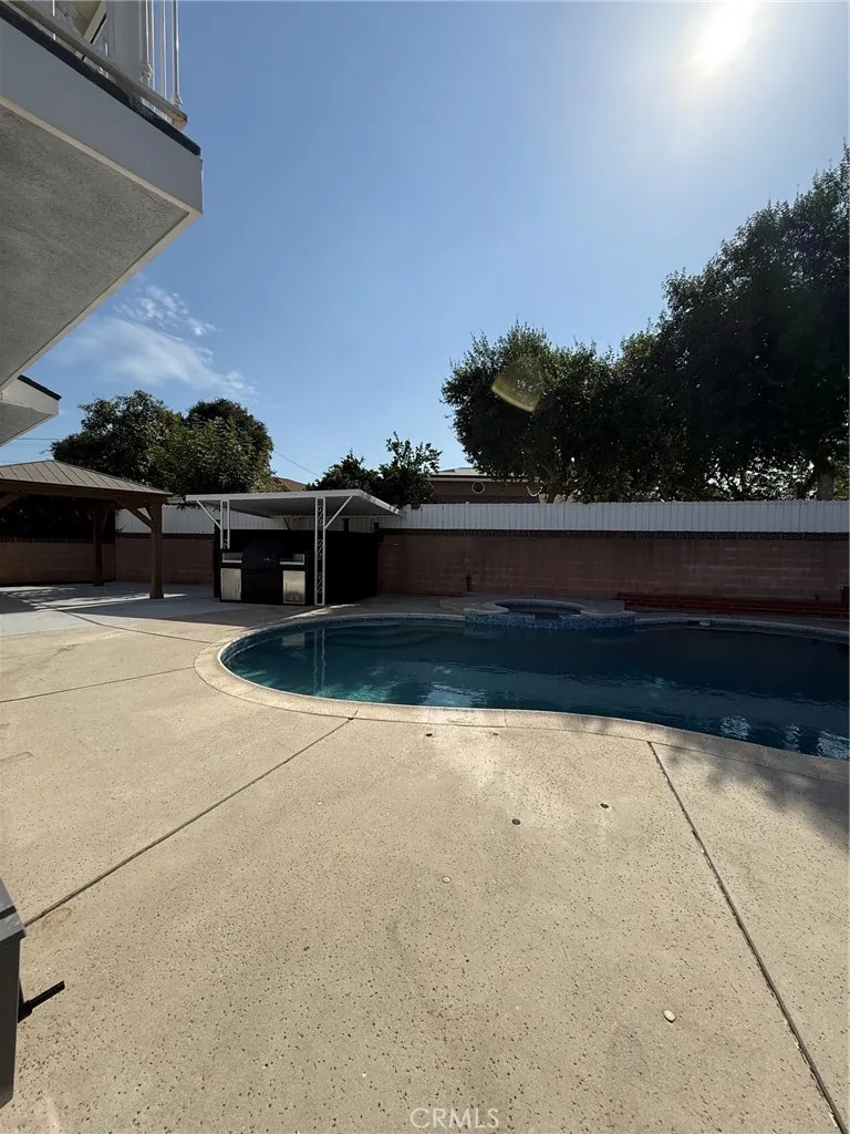 321 Mountain Avenue Monrovia, CA 91016