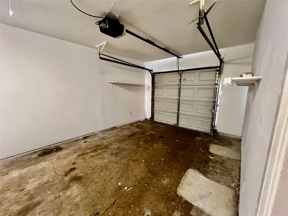 2102 Blueberry Lane Pasadena, TX 77502
