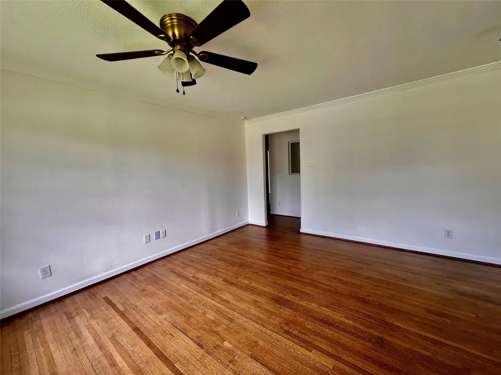 2102 Blueberry Lane Pasadena, TX 77502