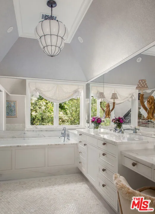 1461 Edgecliff Lane Montecito, CA 93108