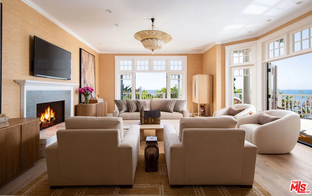 1461 Edgecliff Lane Montecito, CA 93108
