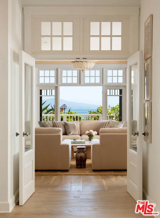 1461 Edgecliff Lane Montecito, CA 93108