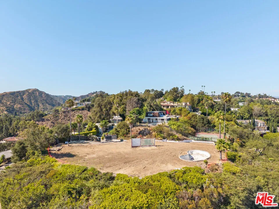 780 Linda Flora Drive Los Angeles, CA 90049