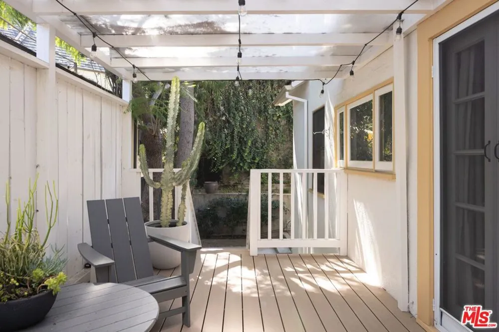 8262 Marmont Lane Los Angeles, CA 90069