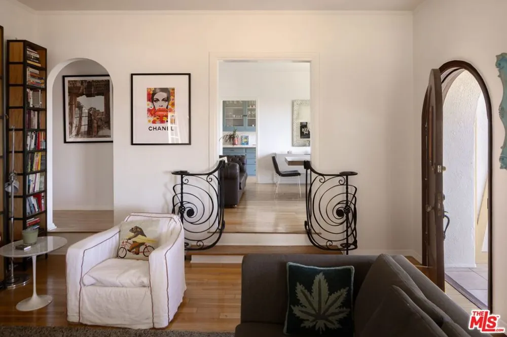 8262 Marmont Lane Los Angeles, CA 90069