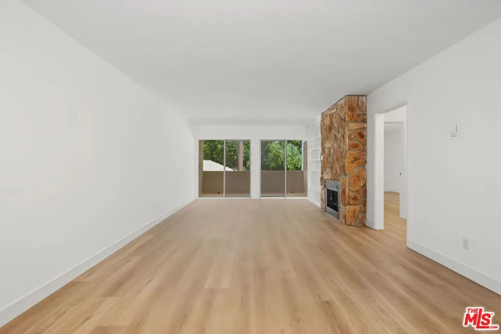 16169 W Sunset Boulevard #203 Los Angeles, CA 90272
