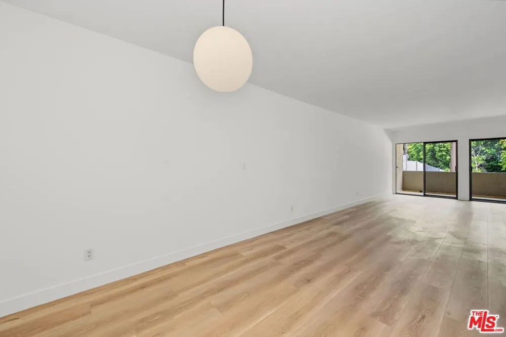 16169 W Sunset Boulevard #203 Los Angeles, CA 90272