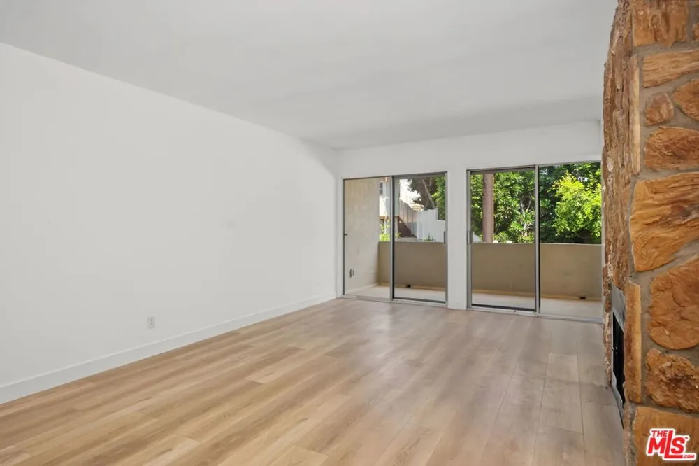 16169 W Sunset Boulevard #203 Los Angeles, CA 90272