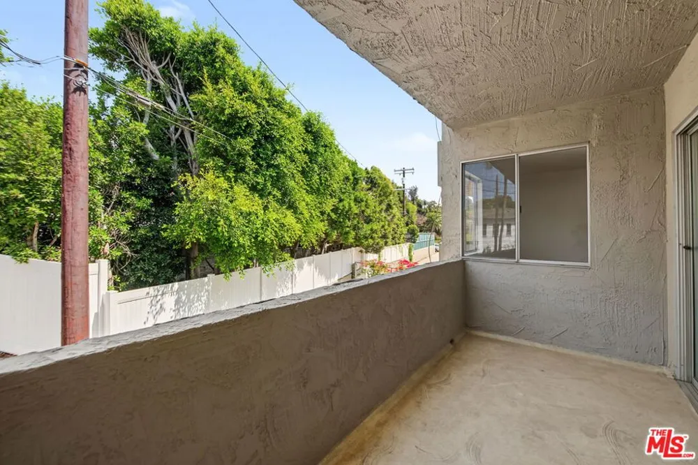 16169 W Sunset Boulevard #203 Los Angeles, CA 90272