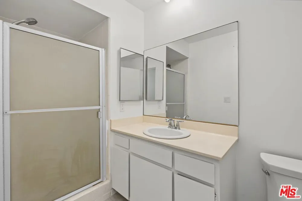 16169 W Sunset Boulevard #203 Los Angeles, CA 90272
